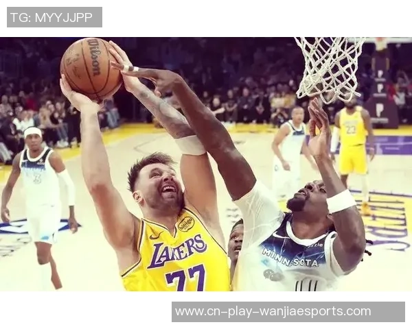 湖人队与森林狼的激烈对决回顾与精彩瞬间分析 湖人队与森林狼的激烈对决回顾与精彩瞬间分析